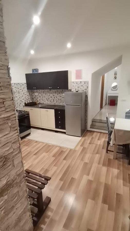 Trilj Apartman Jurika Exterior foto