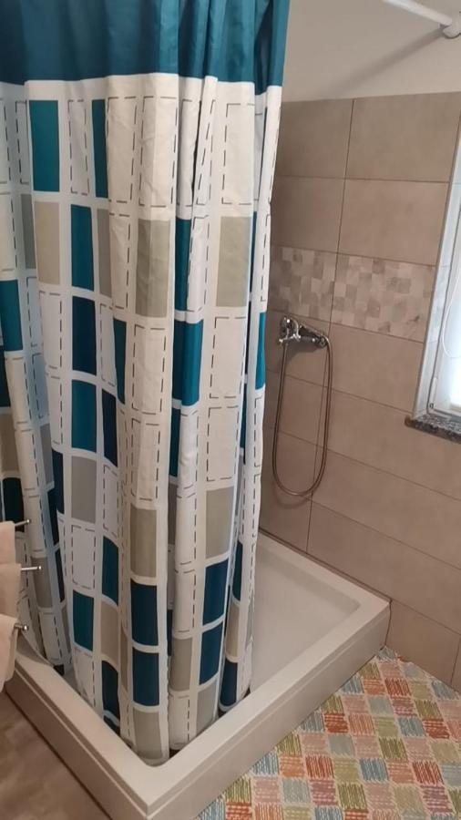 Trilj Apartman Jurika Exterior foto